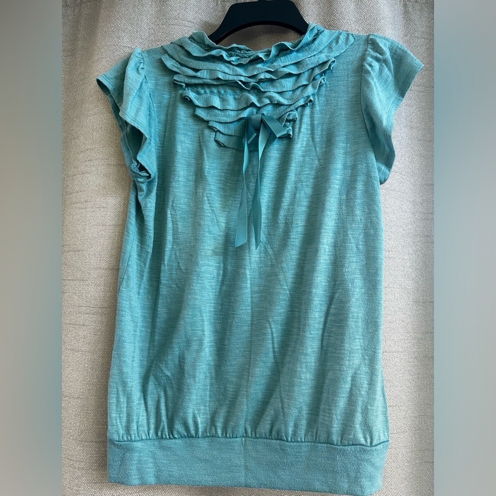 Ruffle-Front Short Sleeve Tunic in Teal